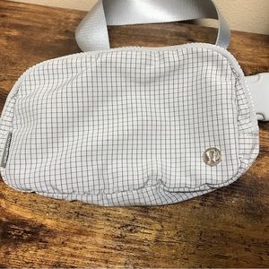 Lululemon Everywhere Belt Bag